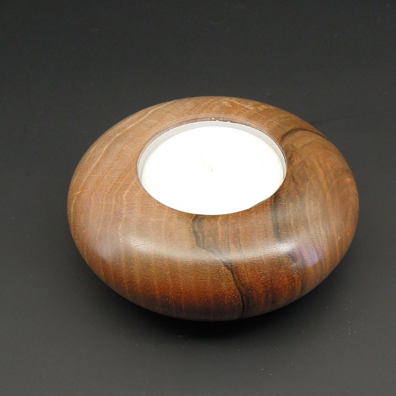 Bougeoir bois de noyer de Bourgogne.