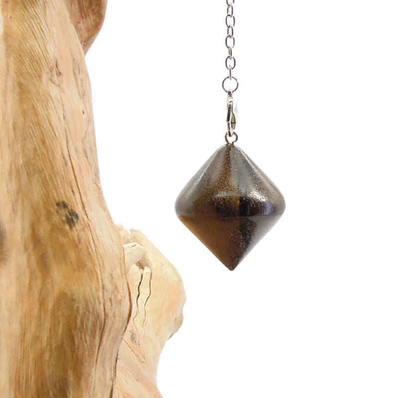 Pendule artisanal de radiesthésie en ziricote avec chainette.