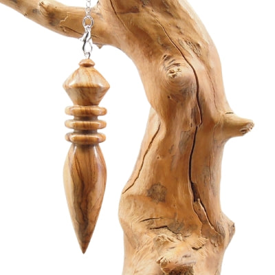 Pendule artisanal de radiesthésie type Thôt en olivier avec oeilleton.