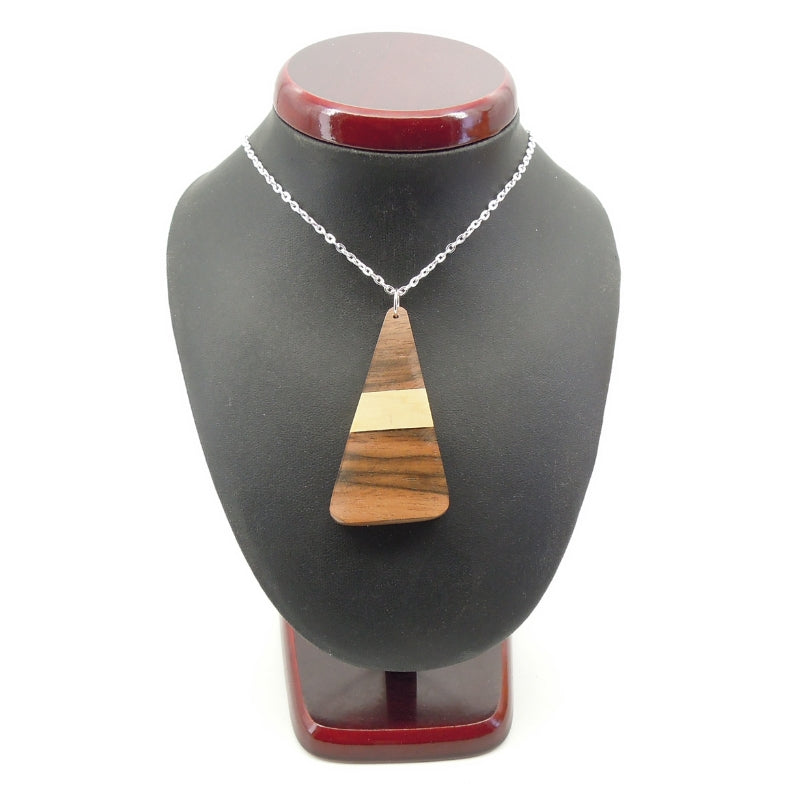 Bijou en collage de bois exotiques