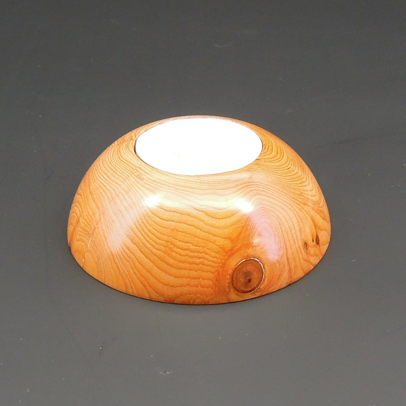 Bougeoir bois d'if de Bourgogne.