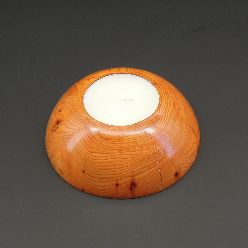 Bougeoir bois d'if de Bourgogne.