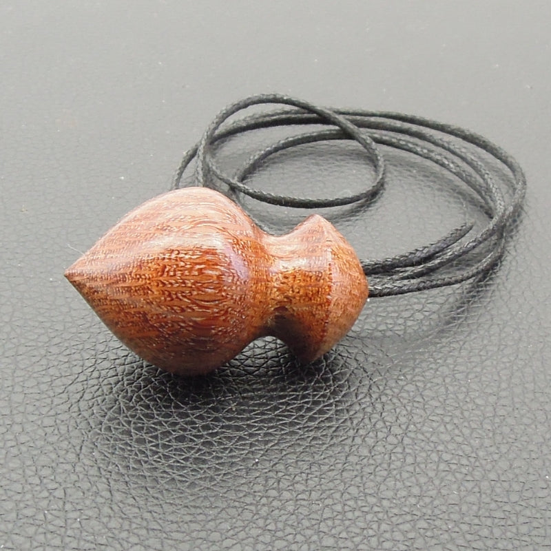 Pendule artisanal de radiesthésie en bois exotique avec cordon collé