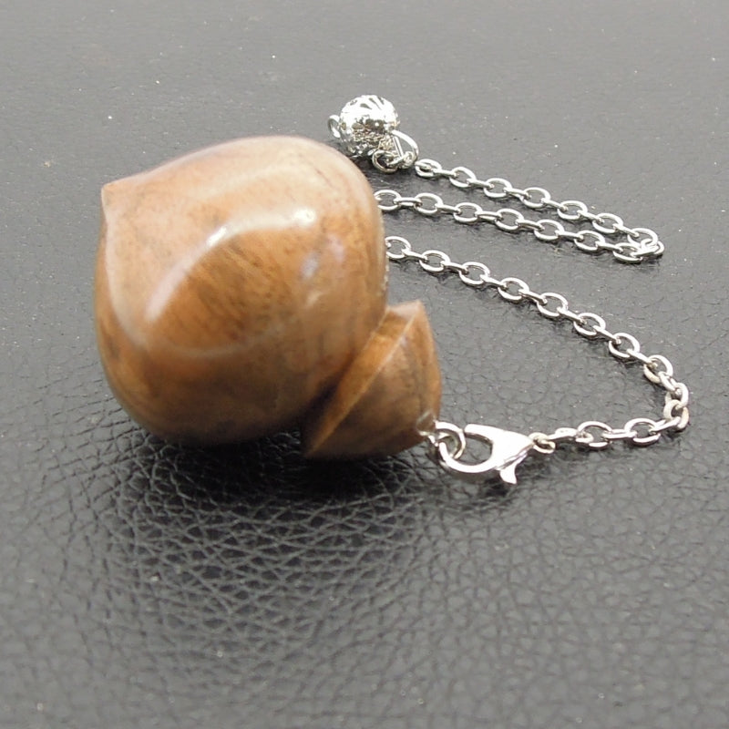 Pendule artisanal de radiesthésie en noyer d'amérique avec chainette