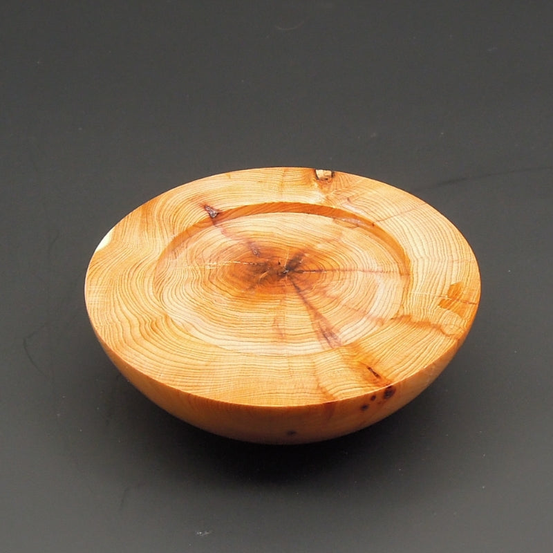 Bougeoir bois d'if de Bourgogne.