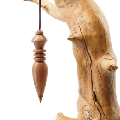 Pendule artisanal de radiesthésie en merisier avec cordon collé