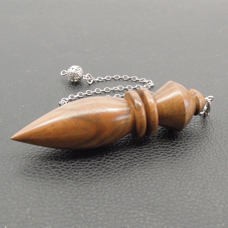 Pendule artisanal de radiesthésie en noyer d'amérique avec chainette