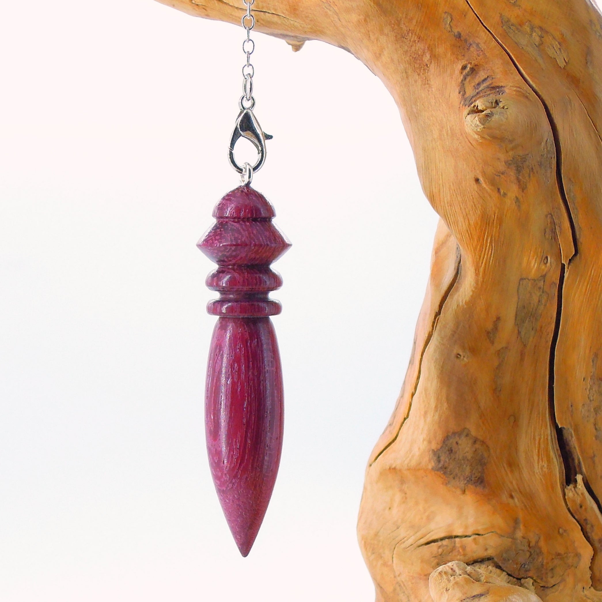 Pendule divinatoire artisanal en amarante.