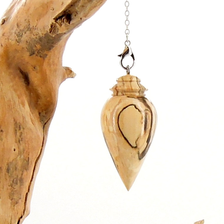 Pendule artisanal divinatoire lesté en charme échauffé