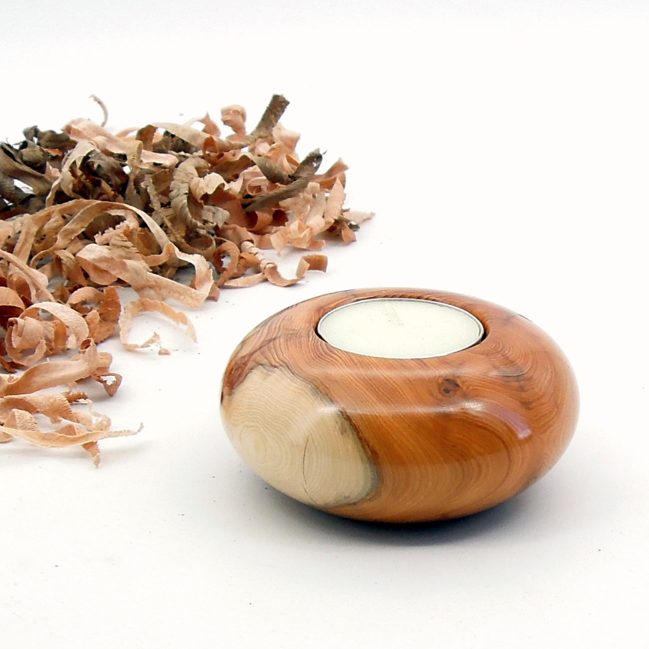 Bougeoir bois d'if de Bourgogne.