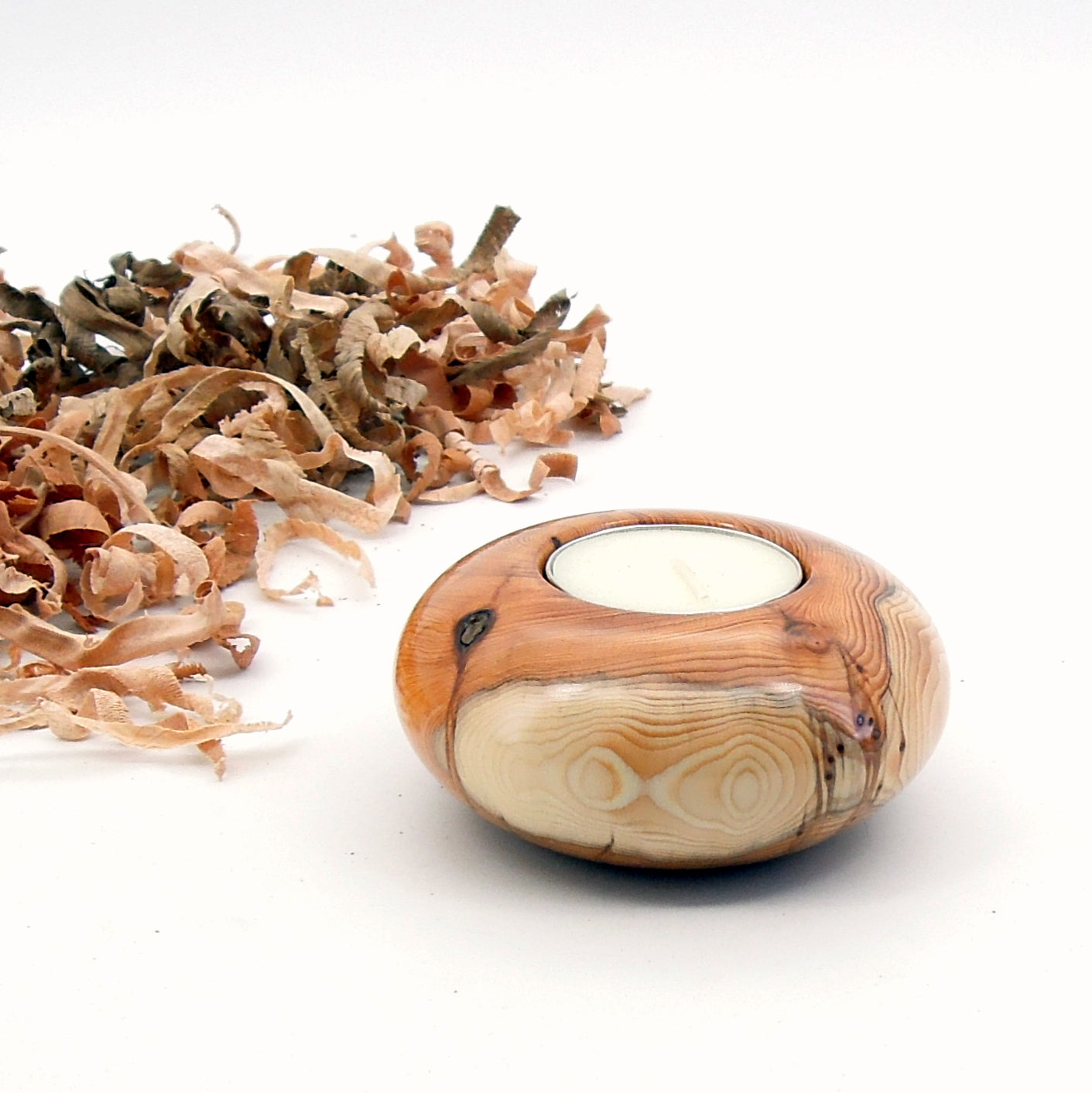 Bougeoir bois d'if de Bourgogne.