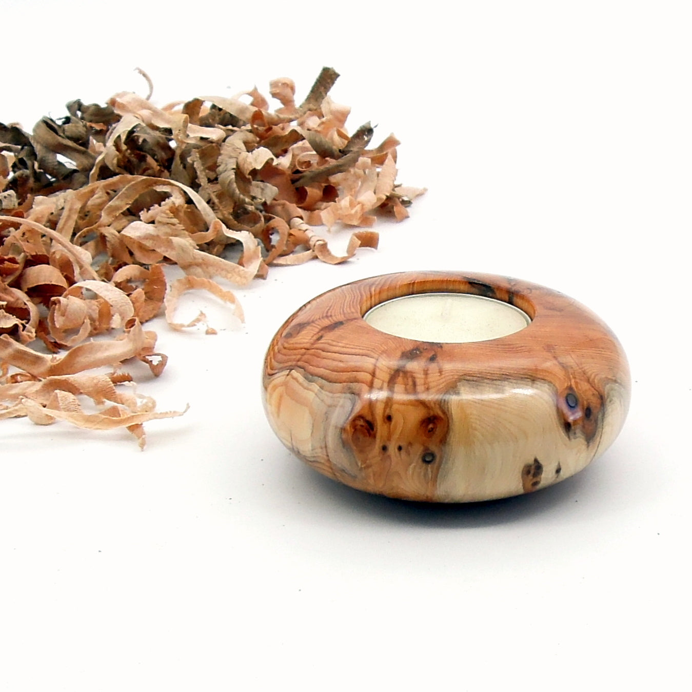 Bougeoir bois d'if de Bourgogne.
