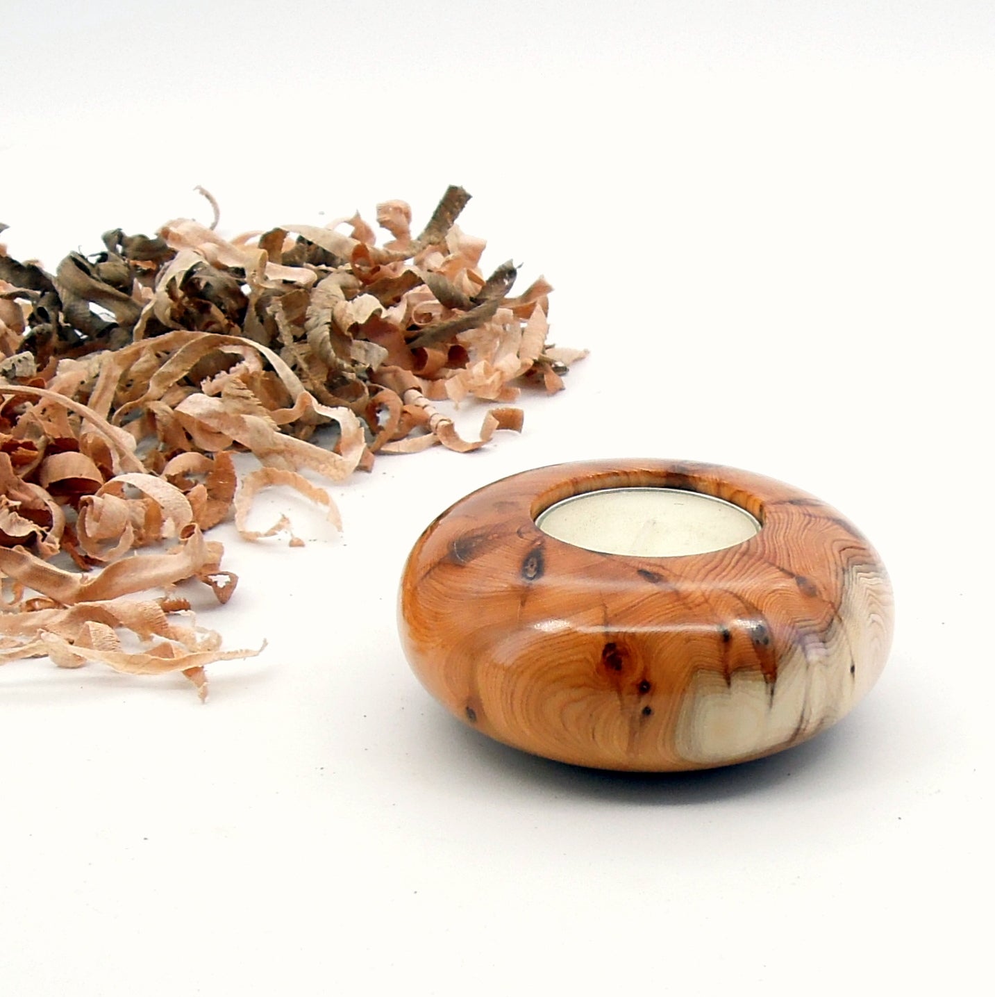 Bougeoir bois d'if de Bourgogne.