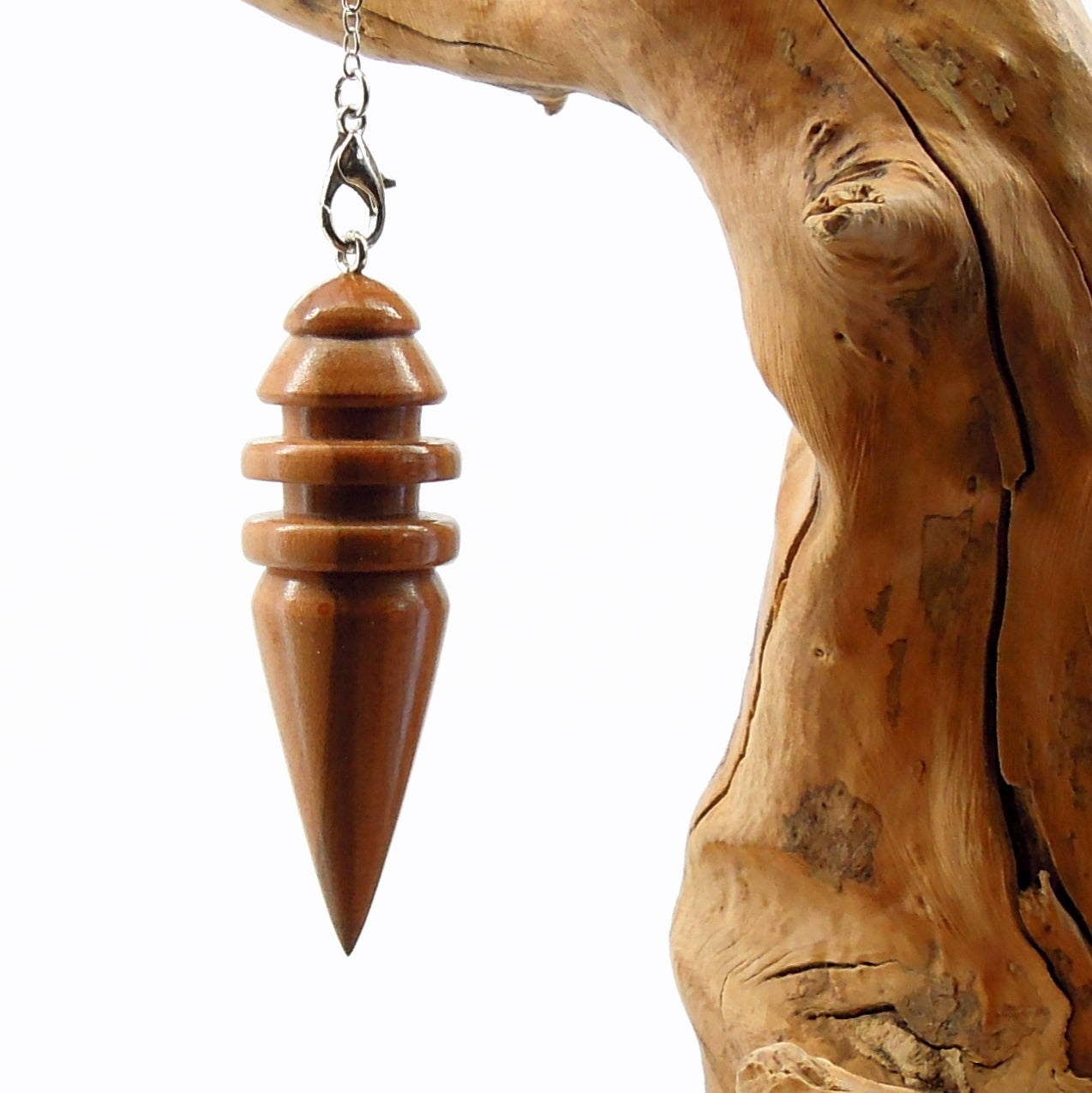 Pendule en bois de cerisier