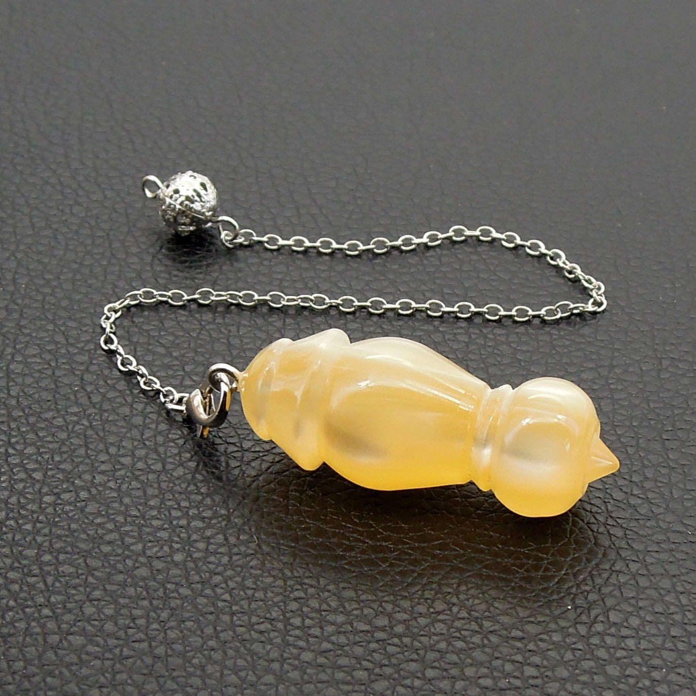 Pendule radiesthésie galalithe blanche