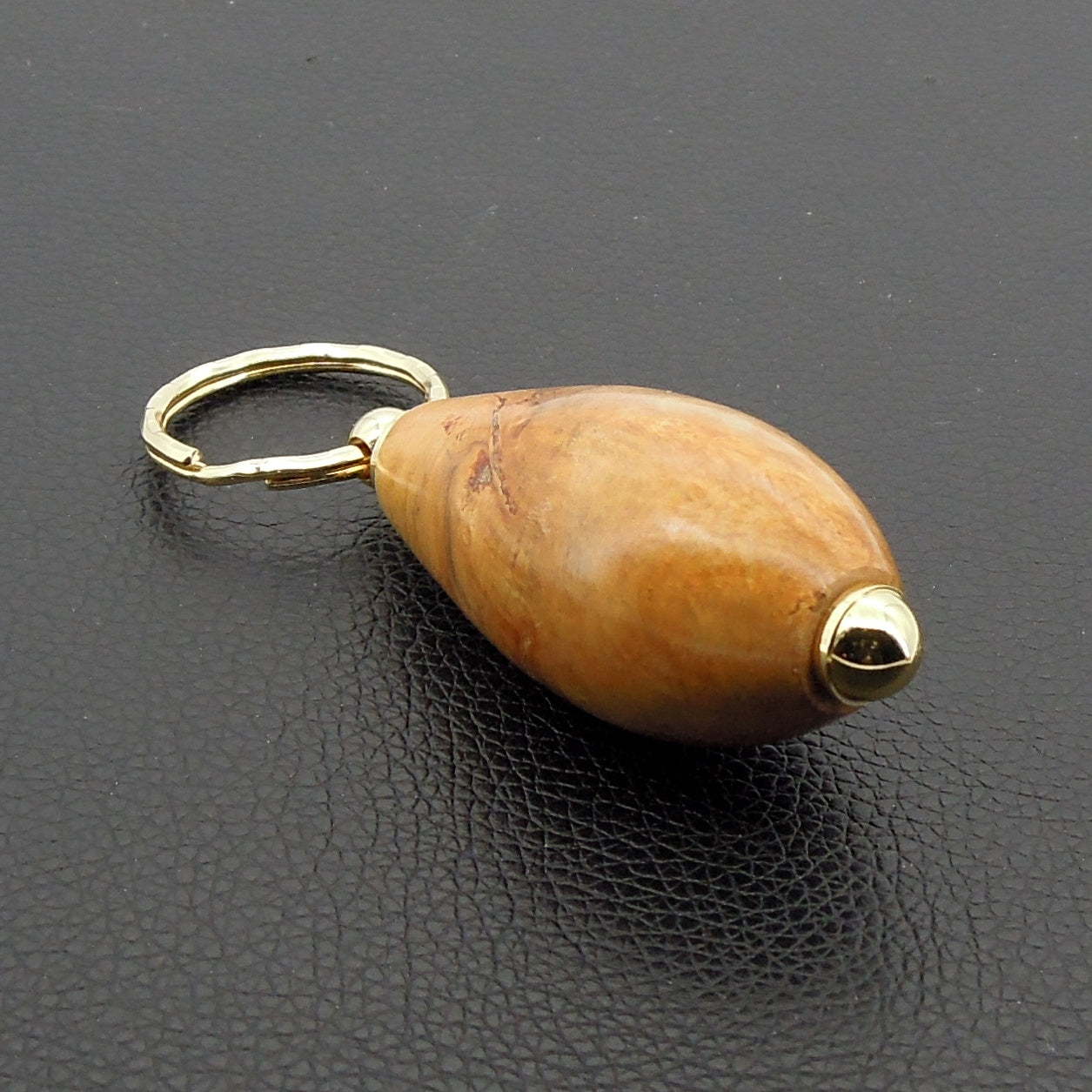 Porte clefs vieux buis.