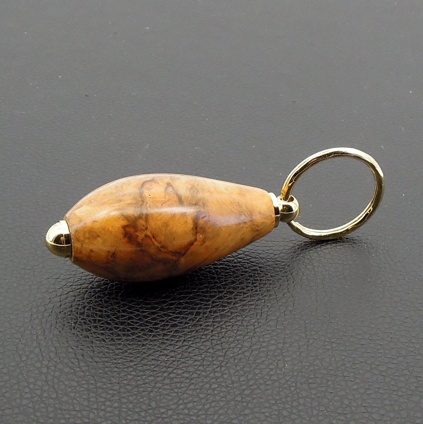 Porte clefs vieux buis.