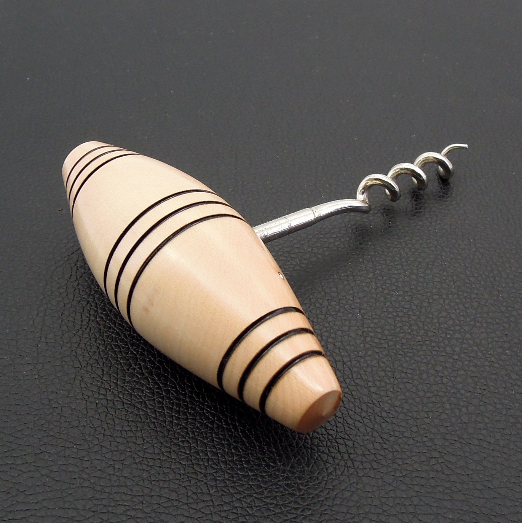 Tire bouchon en cornouiller de bourgogne