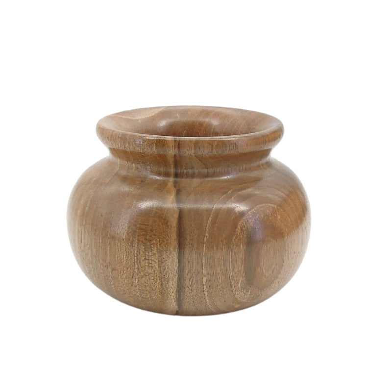 Pot en bois de noyer de Bourgogne.