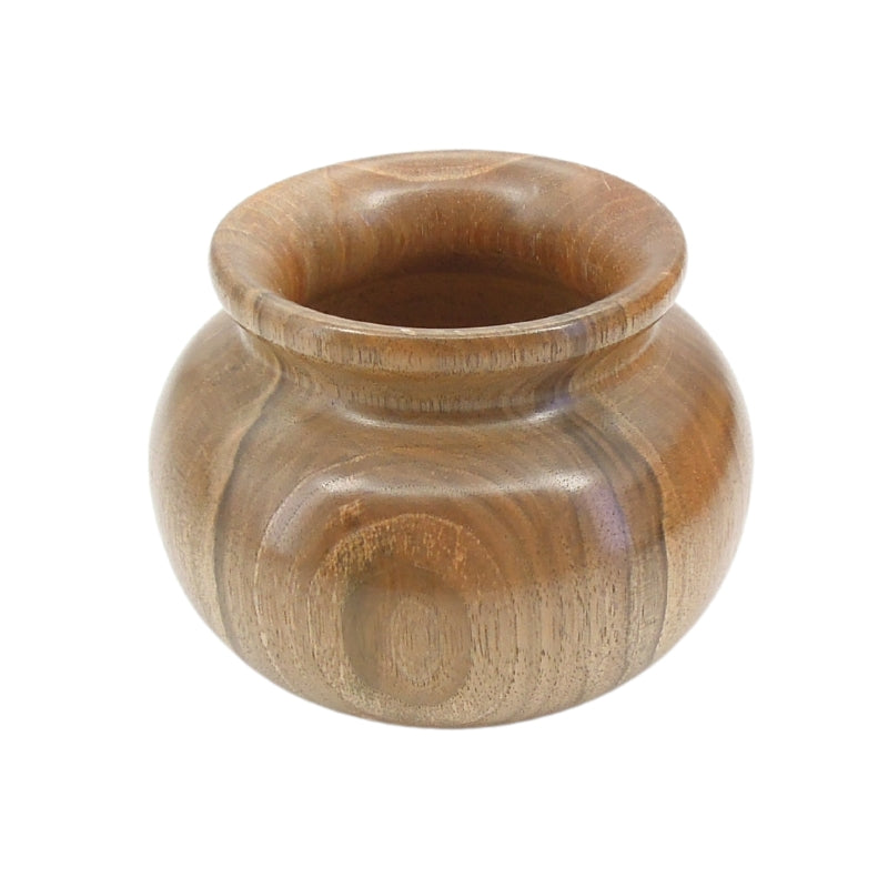 Pot en bois de noyer de Bourgogne.