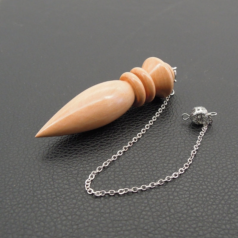 Pendule en bois d'aubépine