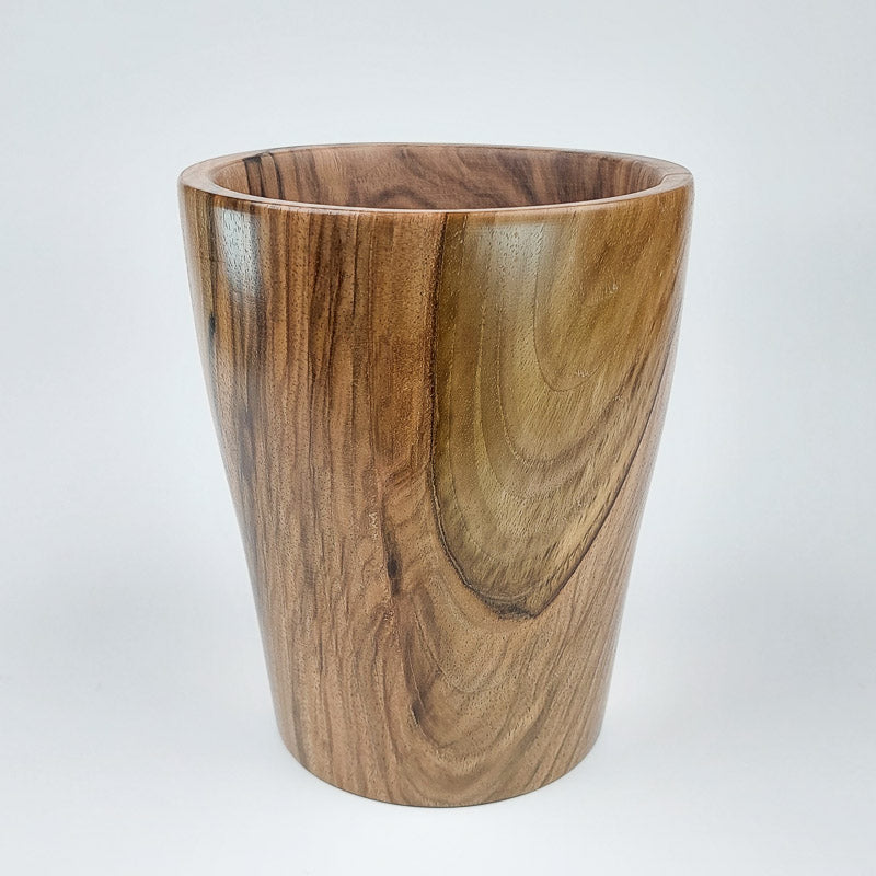 Pot ou vase en noyer de Bourgone