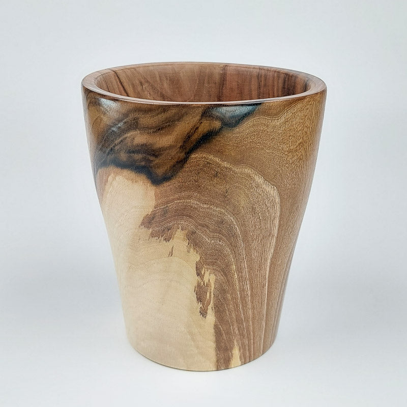 Pot ou vase en noyer de Bourgone