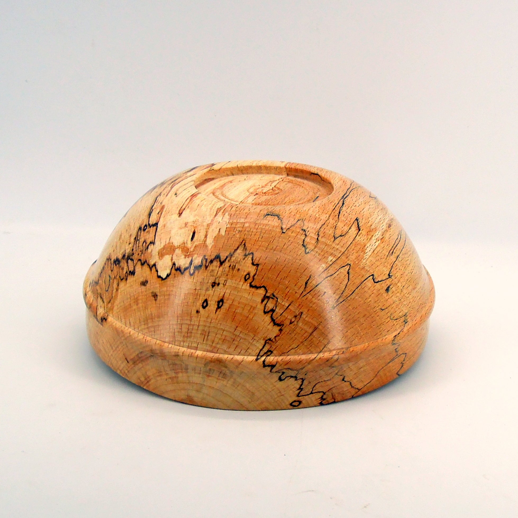 Coupe en bois de hêtre échauffé.