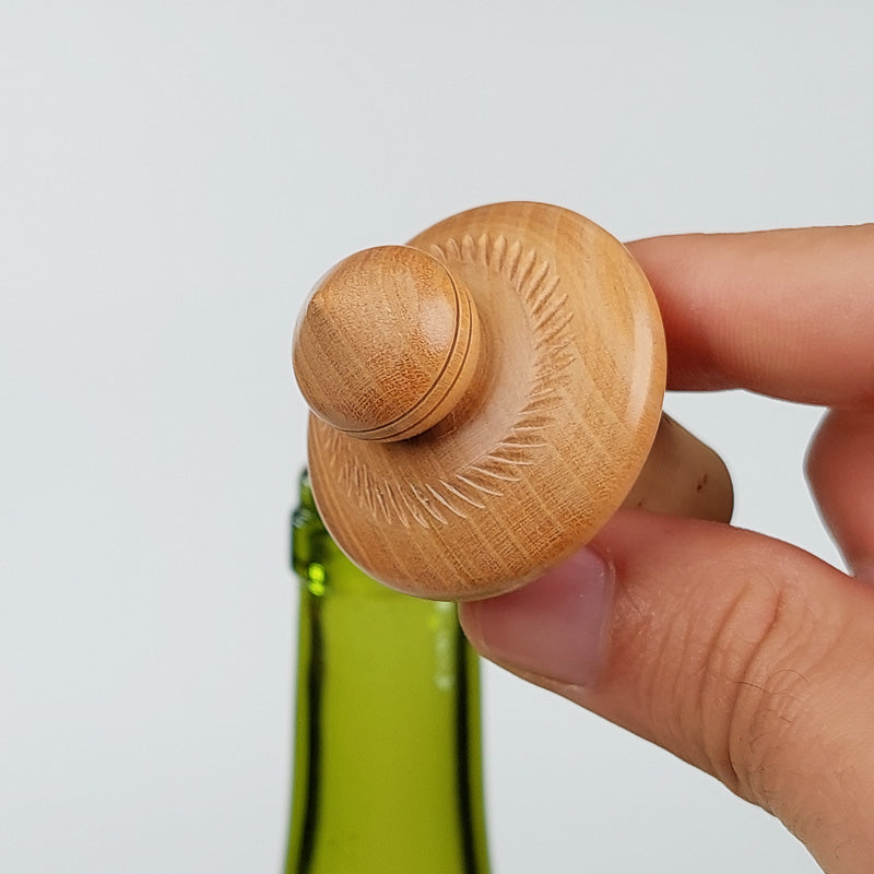 Bouchon en Bois de cerisier avec texturage sur le dessus