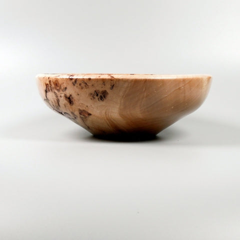 Coupe en bois d’érable de bourgogne avec présence de loupe.