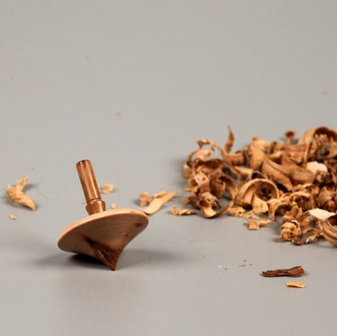 Toupie en bois de cornouiller de Bourgogne. #10