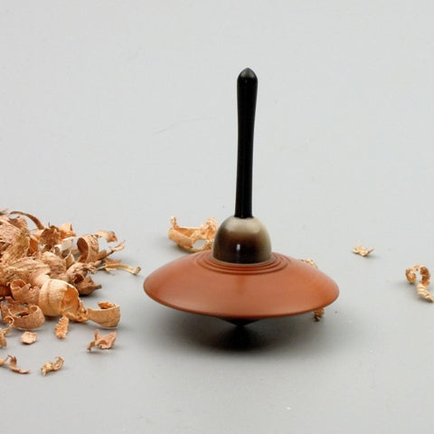 Toupie en bois de prunier de Bourgogne corne et corne de