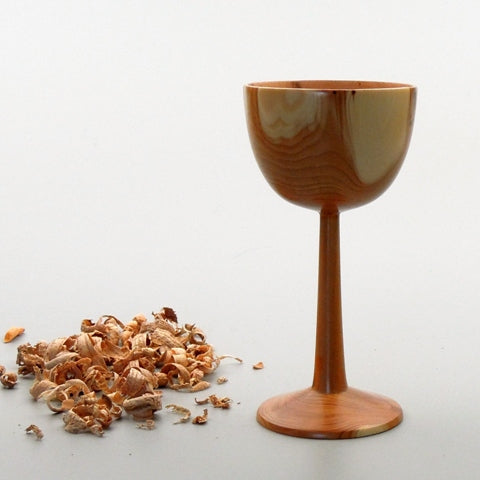 verre en bois d’if de Bourgogne. #1