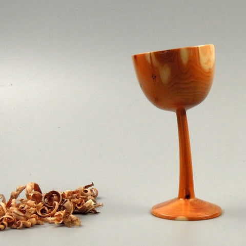 verre en bois d’if de Bourgogne. #1