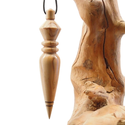 Pendule artisanal de radiesthésie type Thôt en olivier avec oeilleton.