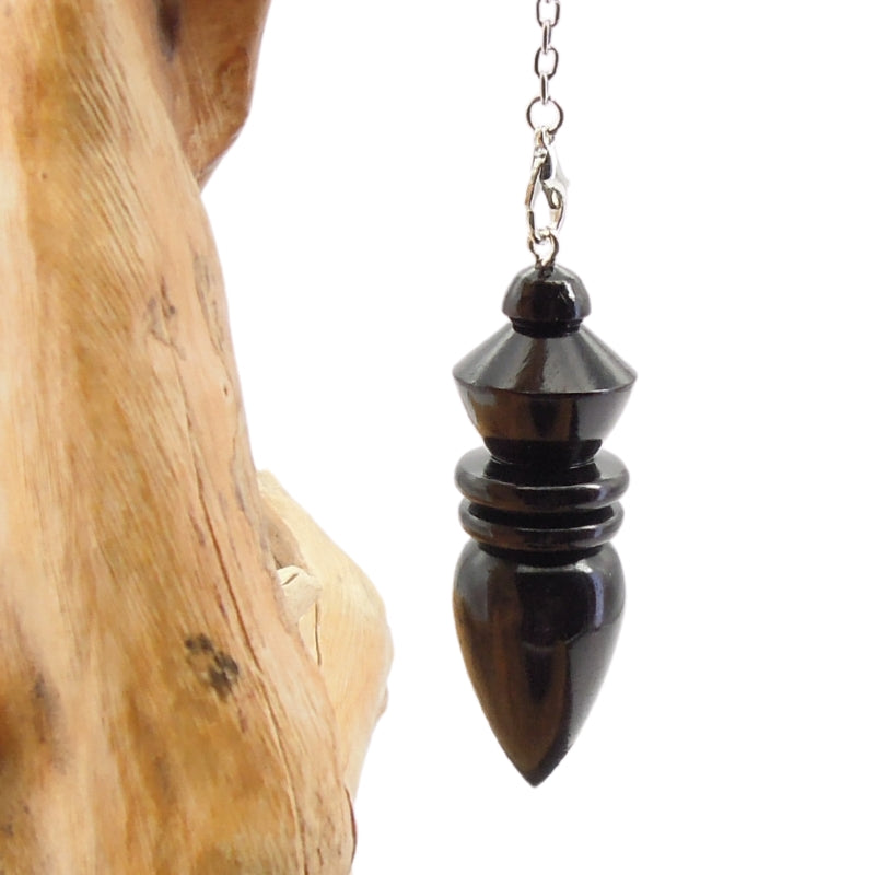 Pendule artisanal de radiesthésie en ébène avec chainette.