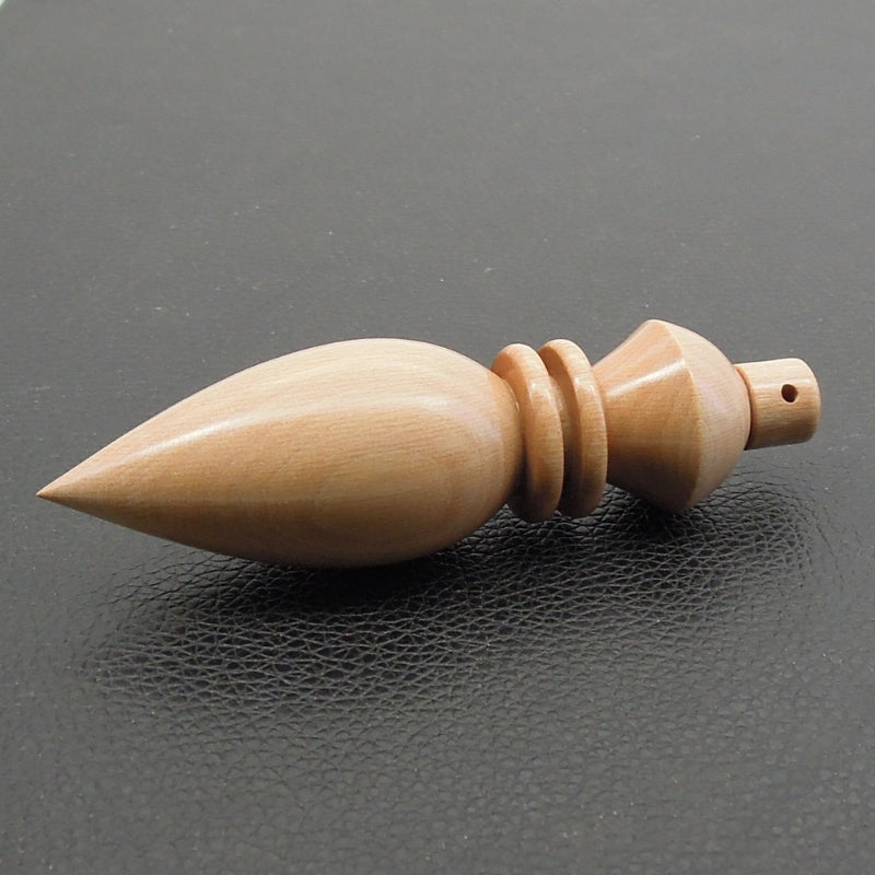 Pendule artisanal de radiesthésie en cornouiller avec oeilleton.