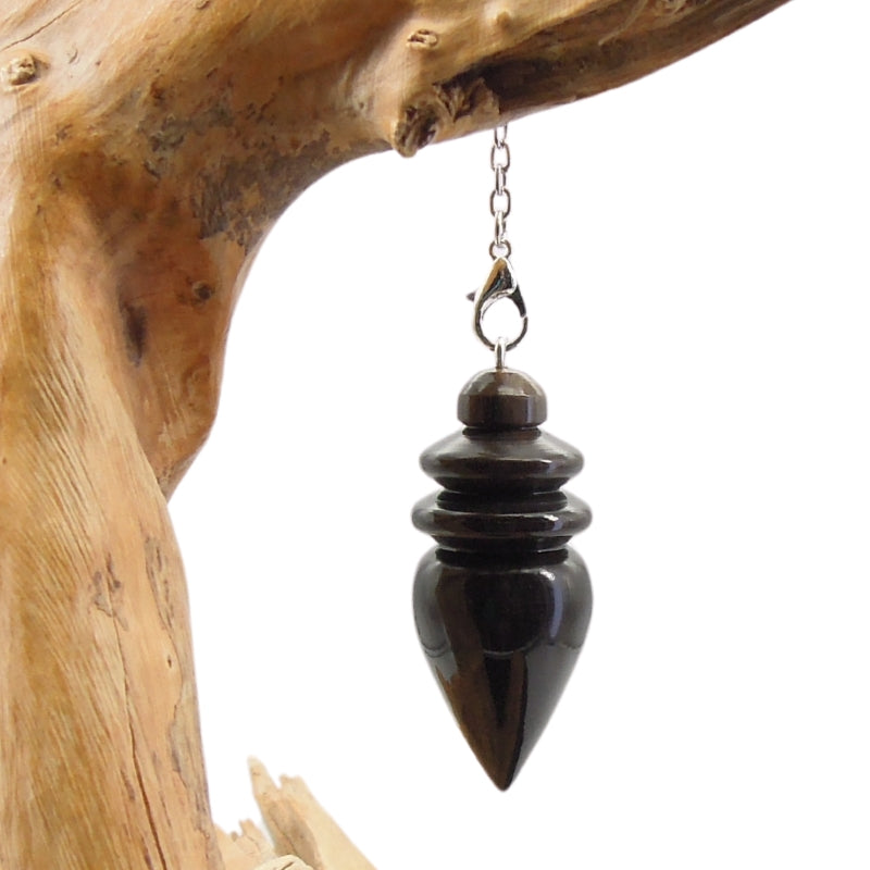 Pendule artisanal de radiesthésie en corne avec chainette