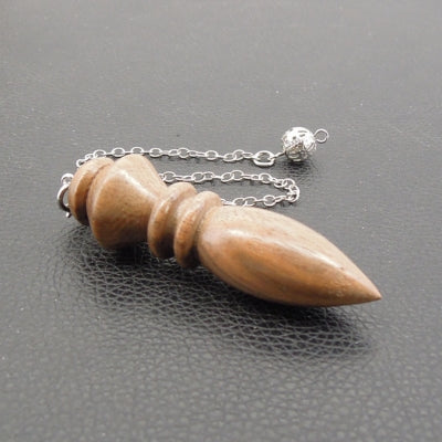 Pendule artisanal de radiesthésie en noyer avec chainette
