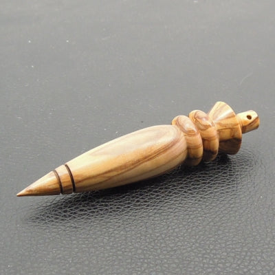 Pendule artisanal de radiesthésie type Thôt en olivier avec oeilleton.