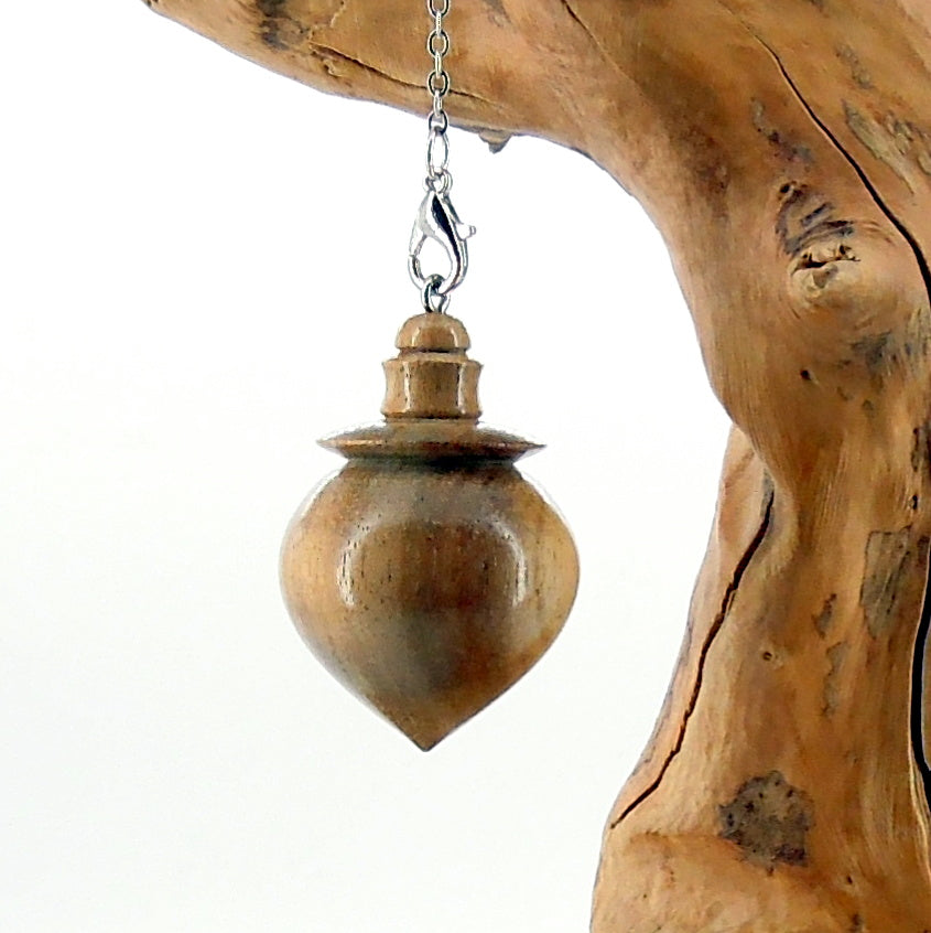 Pendule de radiesthésie artisanal en bois exotique avec chainette