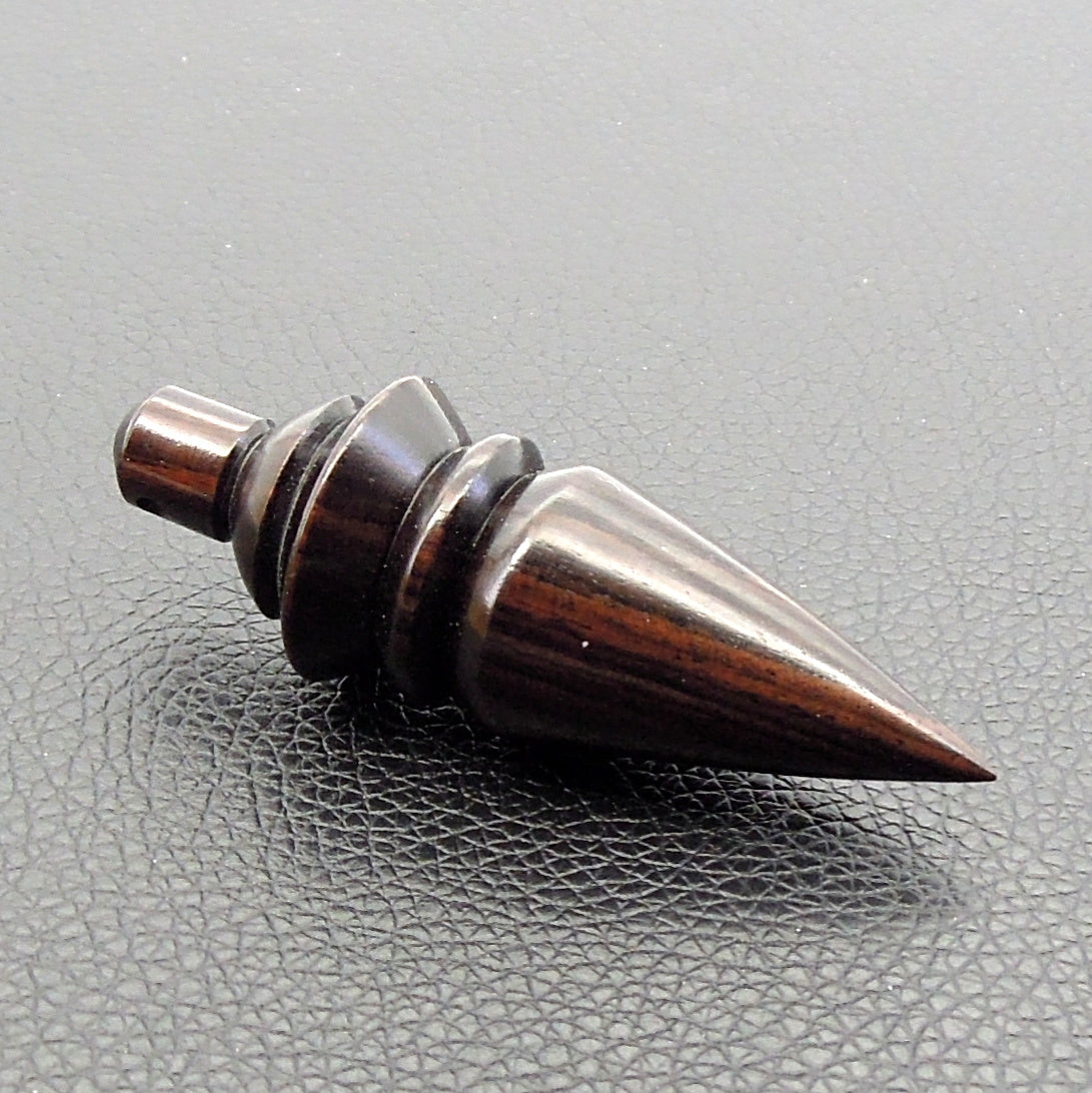 Pendule de radiesthésie artisanal en bois exotique avec oeilleton