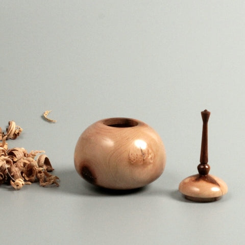 Boite en bois de cornouiller de Bourgogne. #2