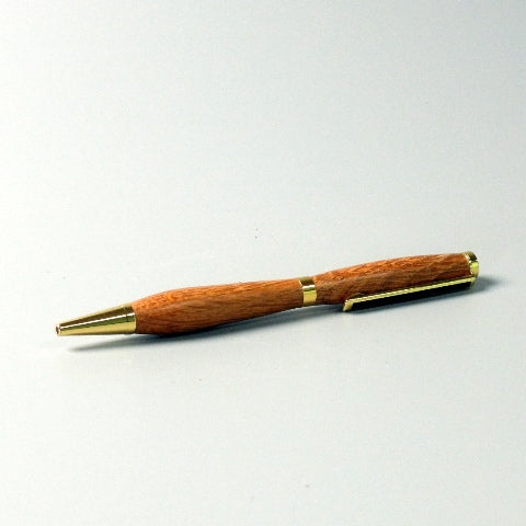 stylo en bois de chêne de Bourgogne. #1